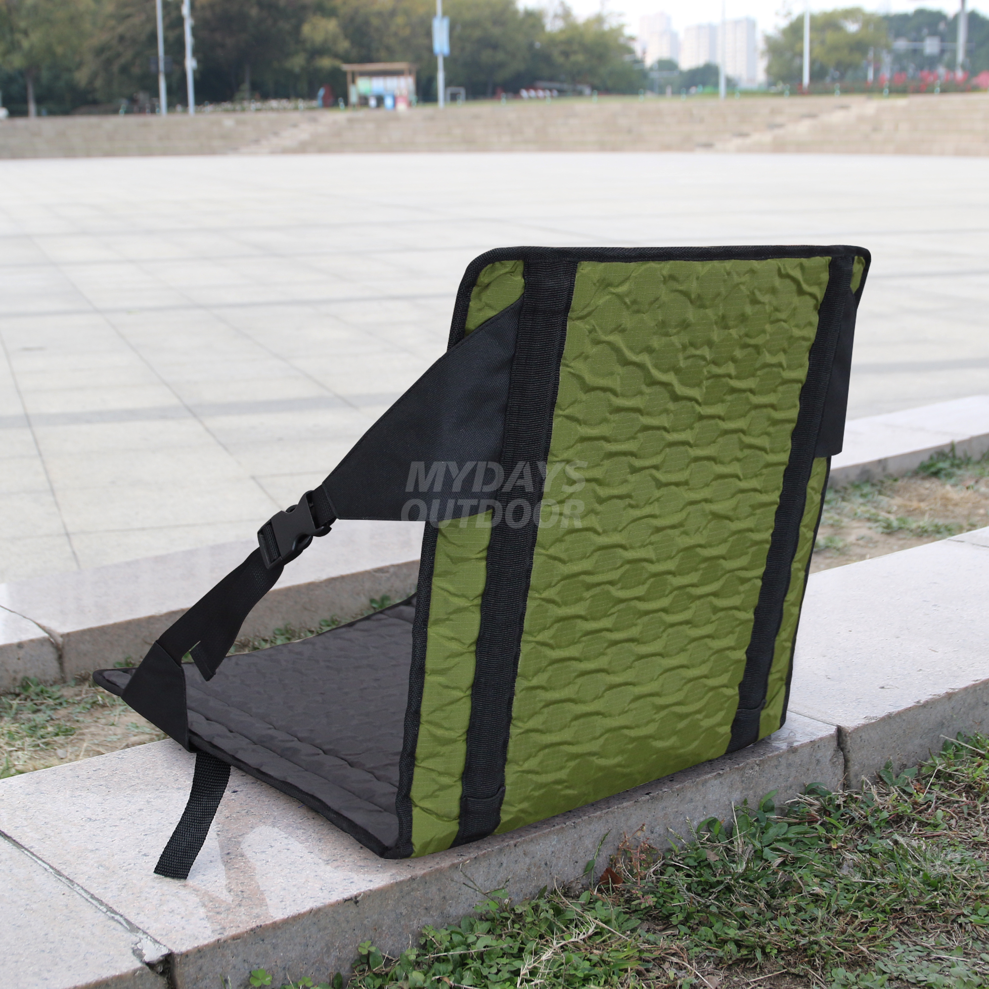 Складное напольное кресло с подушкой из ЭВА MDSCS-31